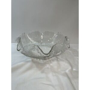 Viking New Martinsville Ruffled Crimped Bowl‎ Meadow Wreath Etching